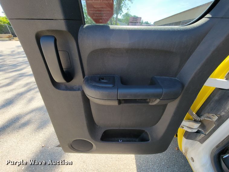 image for item IF9856 2010 Chevrolet 1500  Ext. Cab pickup truck