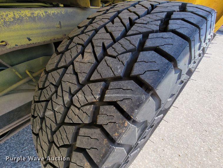 image for item IF9856 2010 Chevrolet 1500  Ext. Cab pickup truck