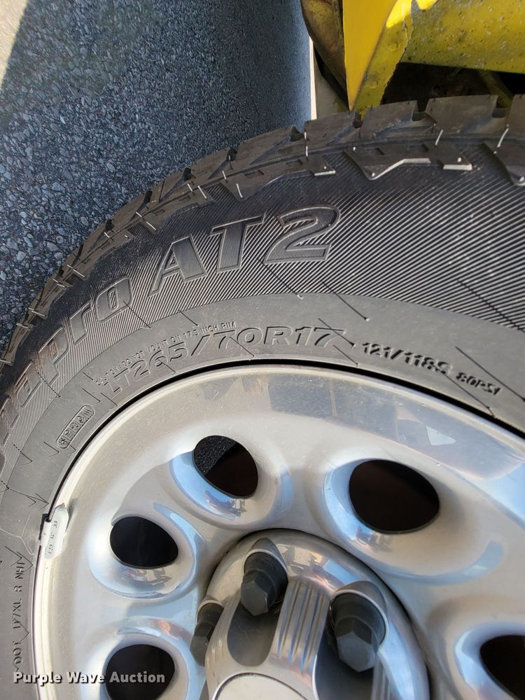 image for item IF9856 2010 Chevrolet 1500  Ext. Cab pickup truck