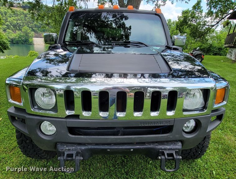 image for item IF9857 2006 Hummer H3  SUV