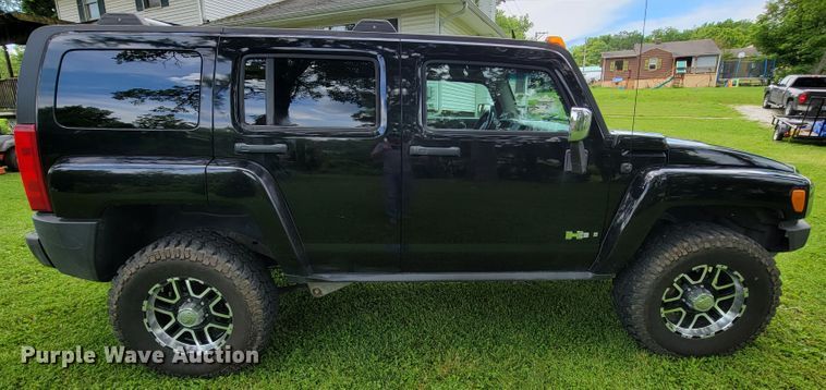 image for item IF9857 2006 Hummer H3  SUV