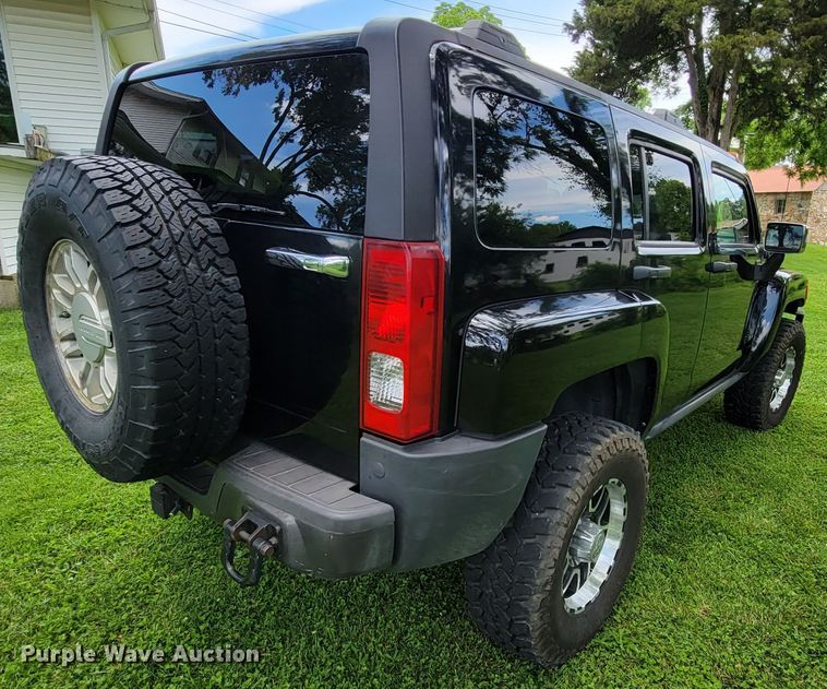 image for item IF9857 2006 Hummer H3  SUV