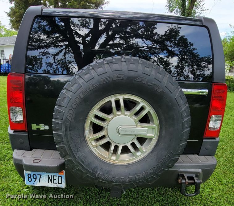 image for item IF9857 2006 Hummer H3  SUV