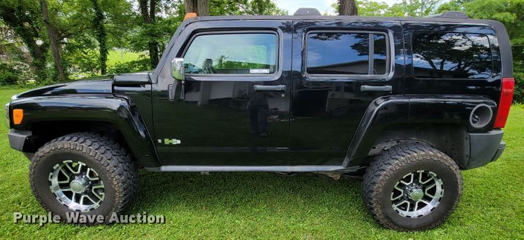 image for item IF9857 2006 Hummer H3  SUV