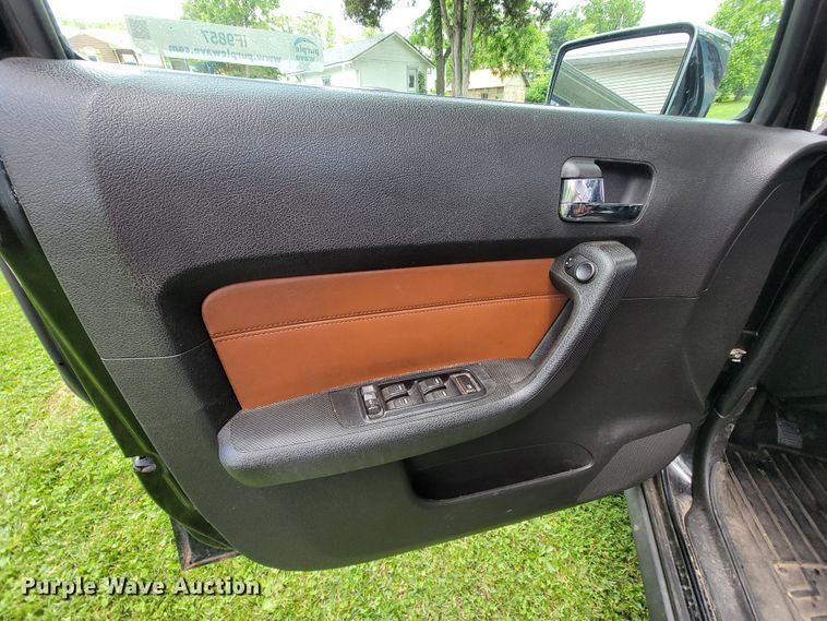 image for item IF9857 2006 Hummer H3  SUV