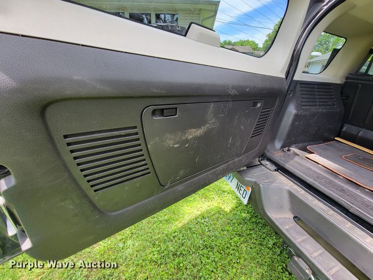 image for item IF9857 2006 Hummer H3  SUV