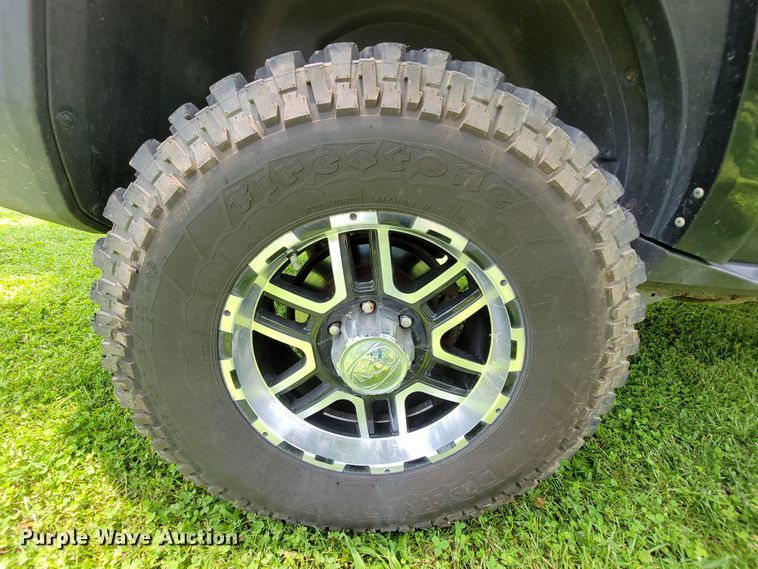 image for item IF9857 2006 Hummer H3  SUV