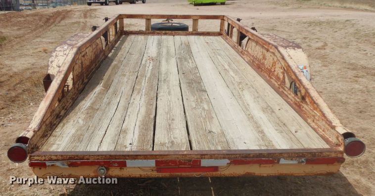 image for item IH9251 1986 Diamond  utility trailer