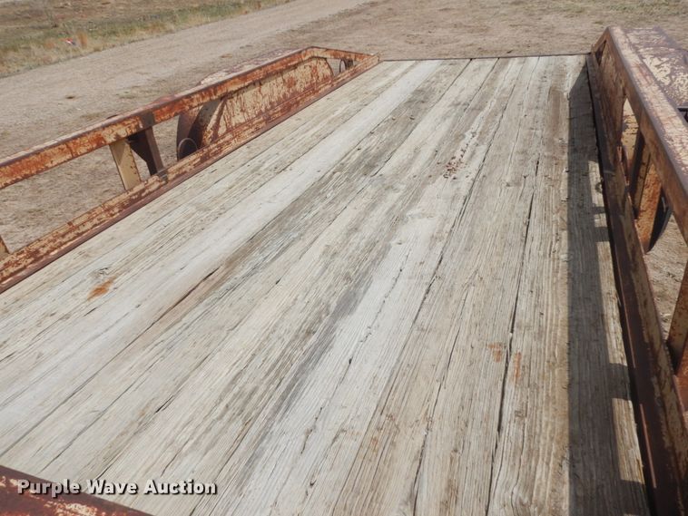 image for item IH9251 1986 Diamond  utility trailer