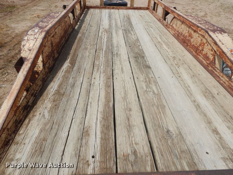 image for item IH9251 1986 Diamond  utility trailer