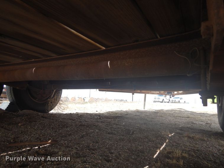 image for item IH9251 1986 Diamond  utility trailer