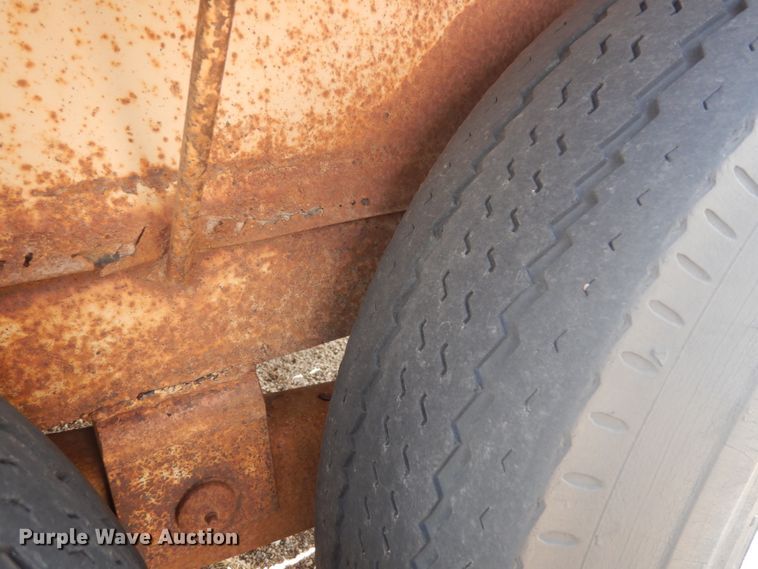 image for item IH9251 1986 Diamond  utility trailer