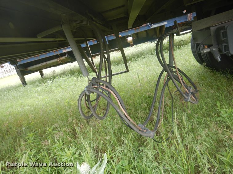 image for item IJ9410 2015 Utility  refrigerated van trailer