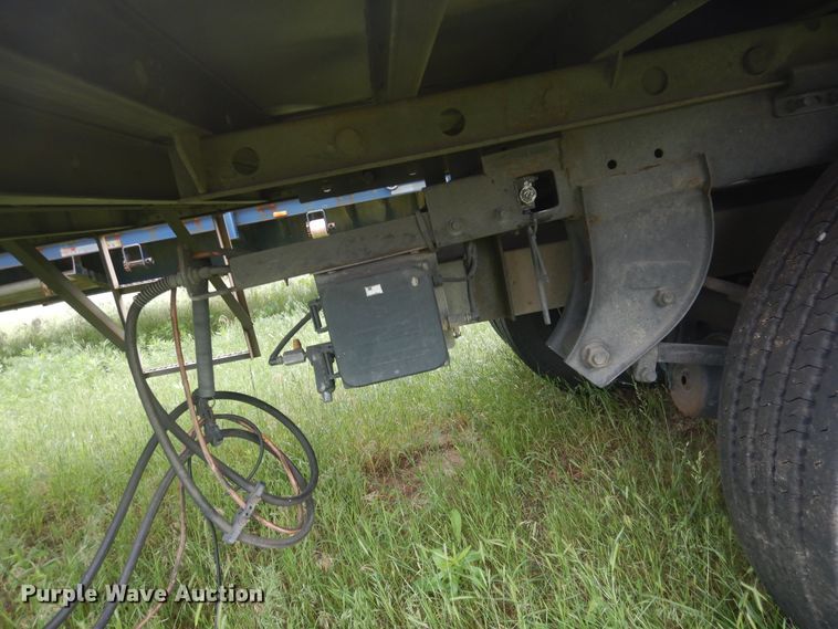 image for item IJ9410 2015 Utility  refrigerated van trailer