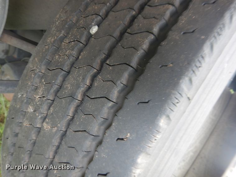 image for item IJ9410 2015 Utility  refrigerated van trailer