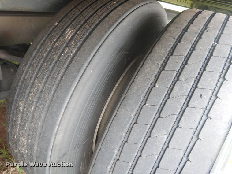 image for item IJ9410 2015 Utility  refrigerated van trailer