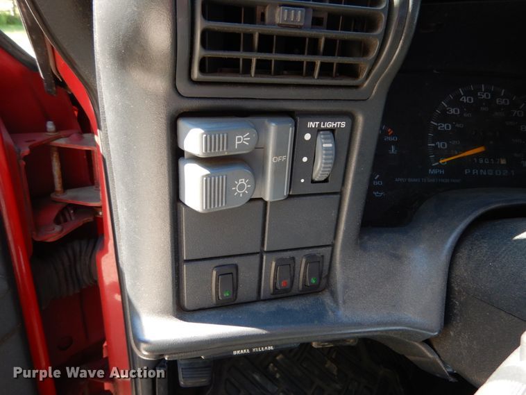 image for item IL9481 1997 Chevrolet S10  pickup truck