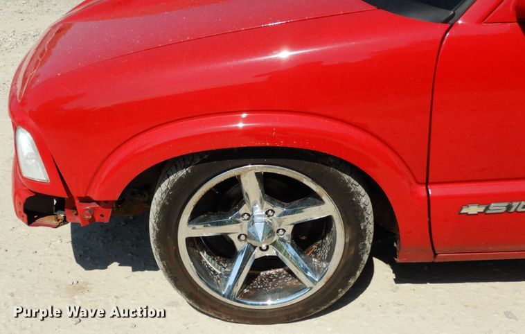 image for item IL9481 1997 Chevrolet S10  pickup truck