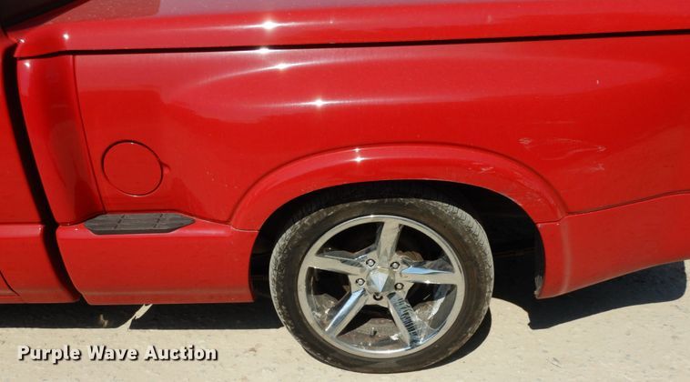 image for item IL9481 1997 Chevrolet S10  pickup truck