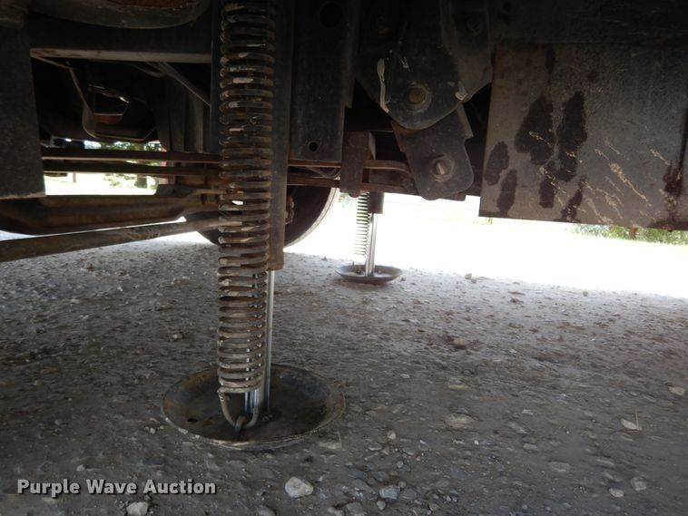 image for item IL9488 2004 Fleetwood Bounder  RV