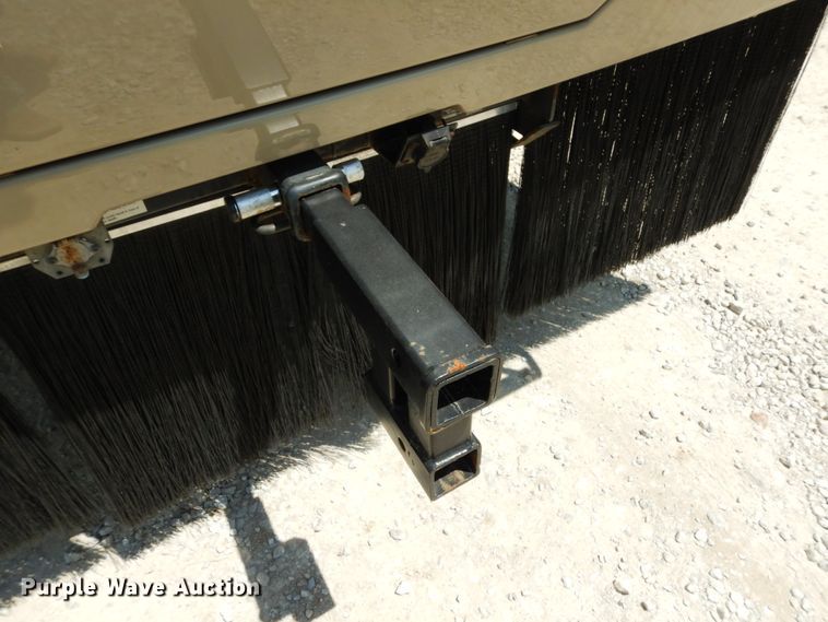 image for item IL9488 2004 Fleetwood Bounder  RV