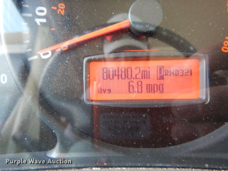 image for item IL9488 2004 Fleetwood Bounder  RV