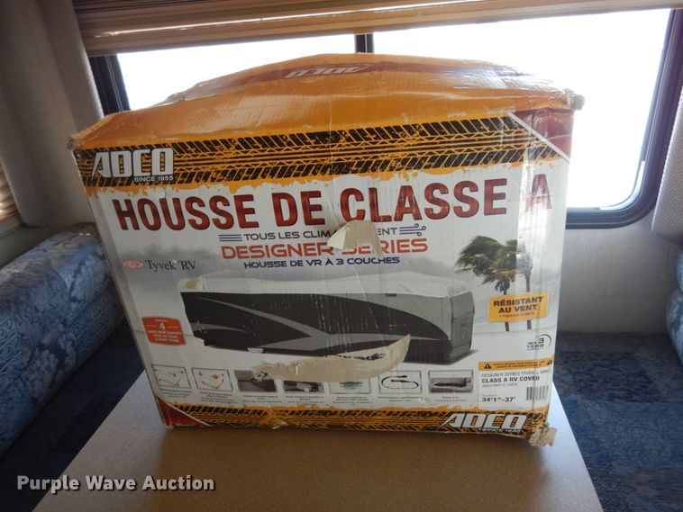 image for item IL9488 2004 Fleetwood Bounder  RV