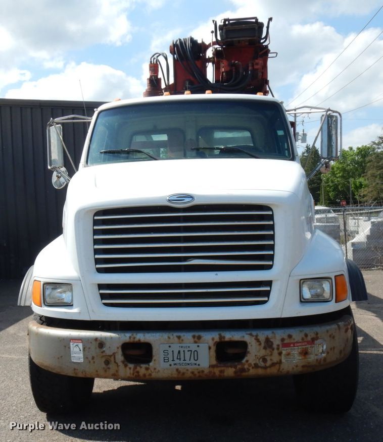 image for item IL9774 2000 Sterling LT9500  crane truck