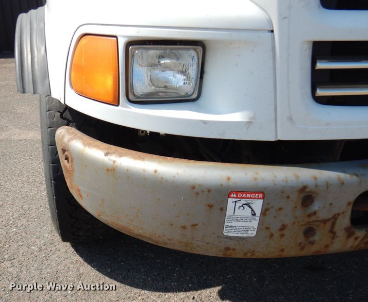 image for item IL9774 2000 Sterling LT9500  crane truck