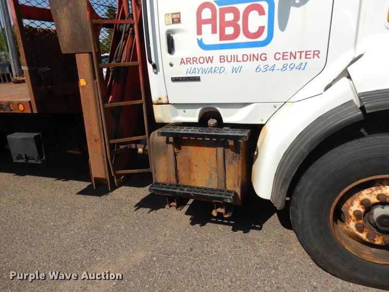 image for item IL9774 2000 Sterling LT9500  crane truck