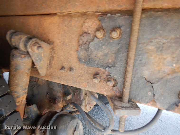 image for item IL9774 2000 Sterling LT9500  crane truck