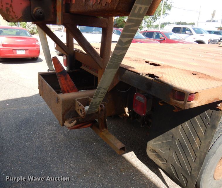 image for item IL9774 2000 Sterling LT9500  crane truck