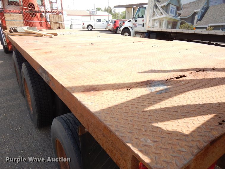 image for item IL9774 2000 Sterling LT9500  crane truck