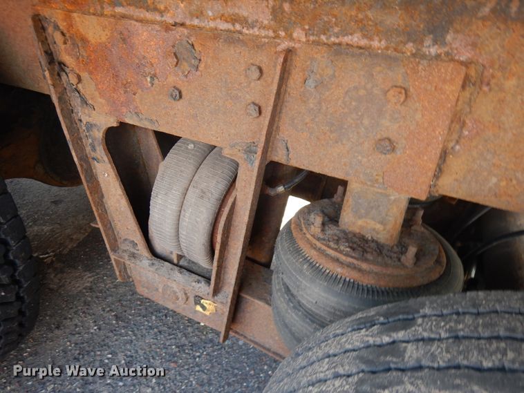 image for item IL9774 2000 Sterling LT9500  crane truck