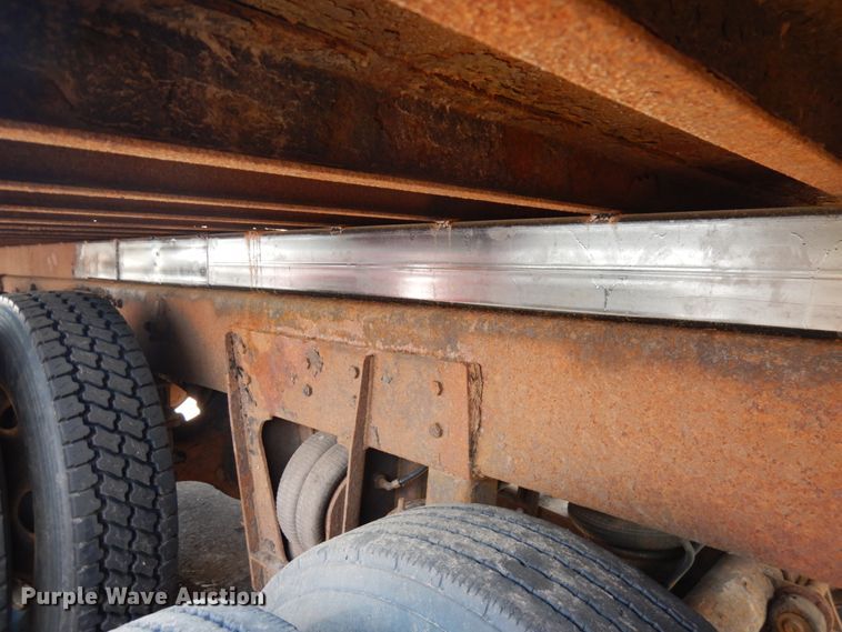 image for item IL9774 2000 Sterling LT9500  crane truck