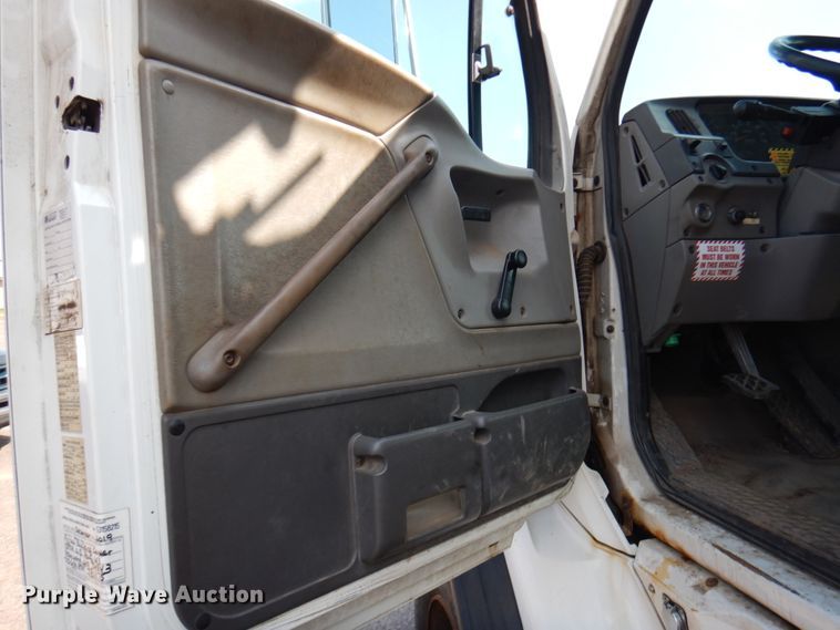 image for item IL9774 2000 Sterling LT9500  crane truck