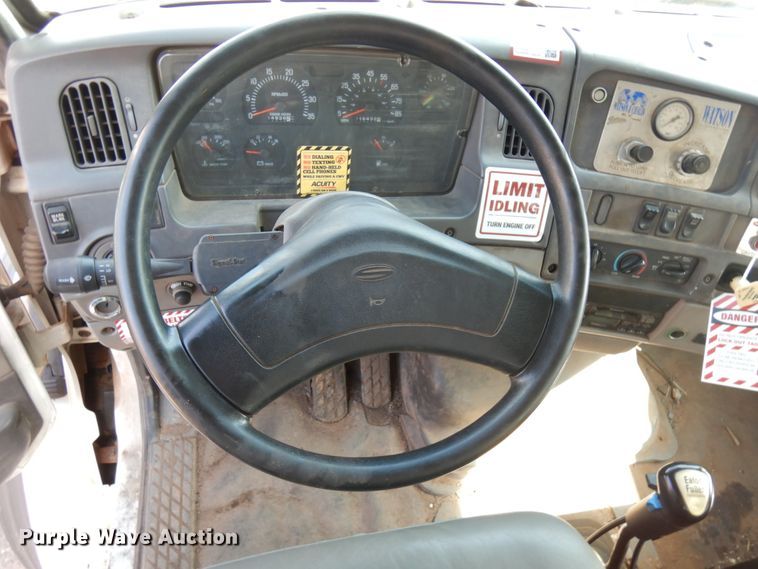 image for item IL9774 2000 Sterling LT9500  crane truck