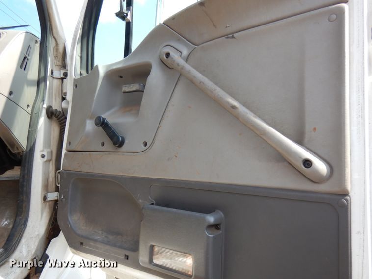 image for item IL9774 2000 Sterling LT9500  crane truck