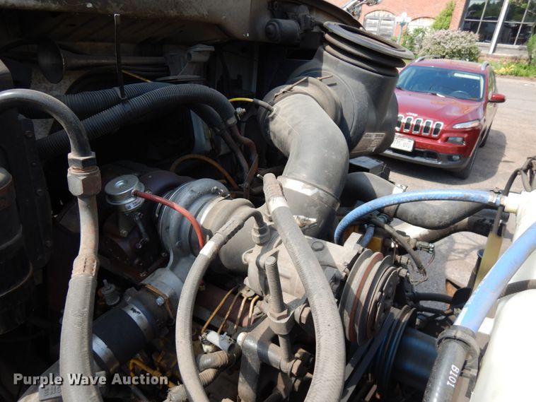 image for item IL9774 2000 Sterling LT9500  crane truck