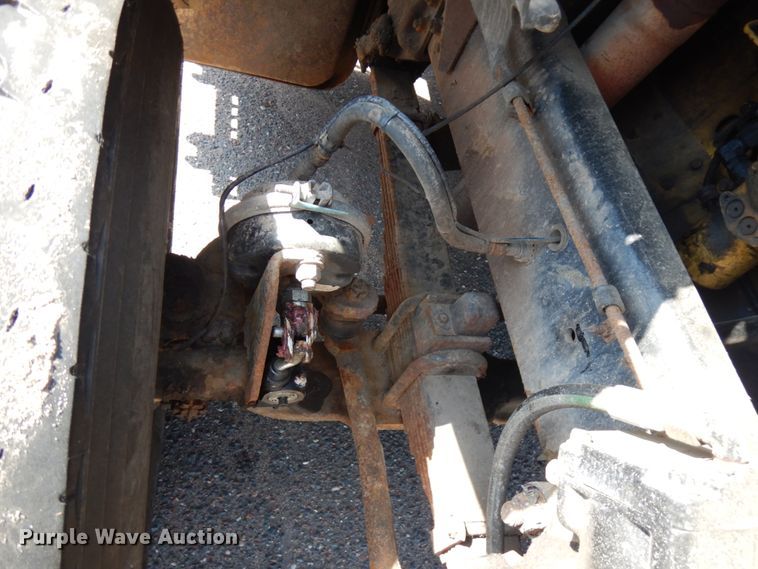 image for item IL9774 2000 Sterling LT9500  crane truck