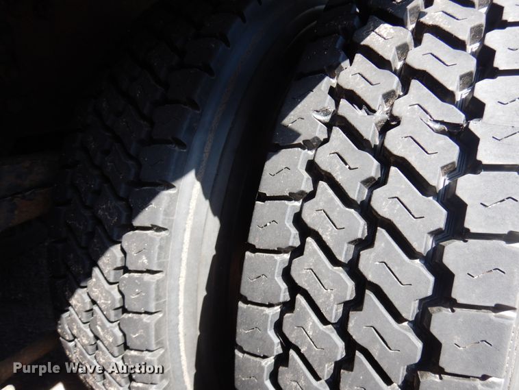 image for item IL9774 2000 Sterling LT9500  crane truck