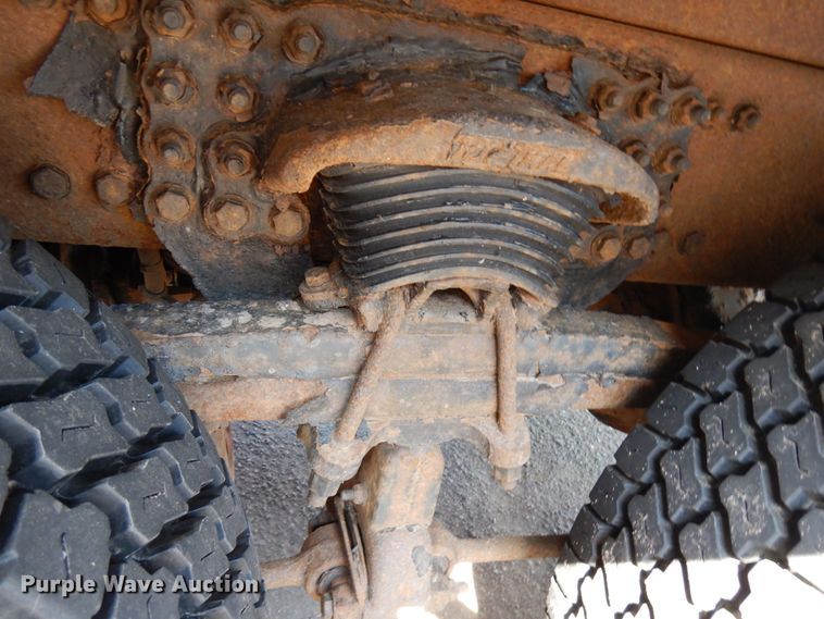 image for item IL9774 2000 Sterling LT9500  crane truck