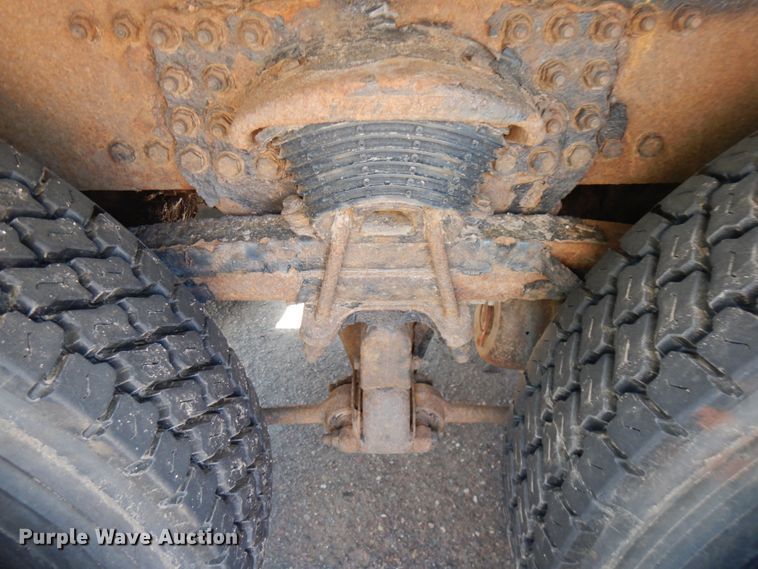 image for item IL9774 2000 Sterling LT9500  crane truck