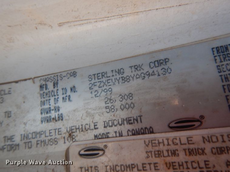 image for item IL9774 2000 Sterling LT9500  crane truck