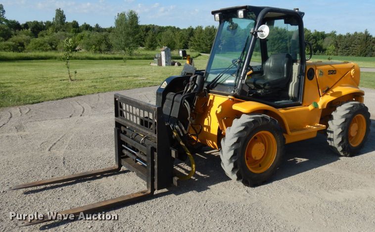 image for item IL9775 2007 JCB 520  telehandler