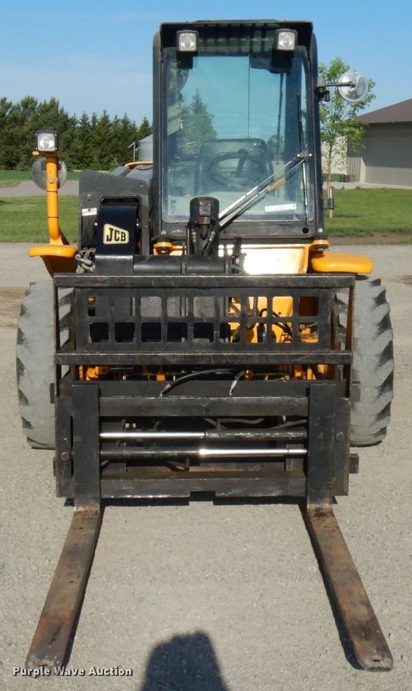 image for item IL9775 2007 JCB 520  telehandler