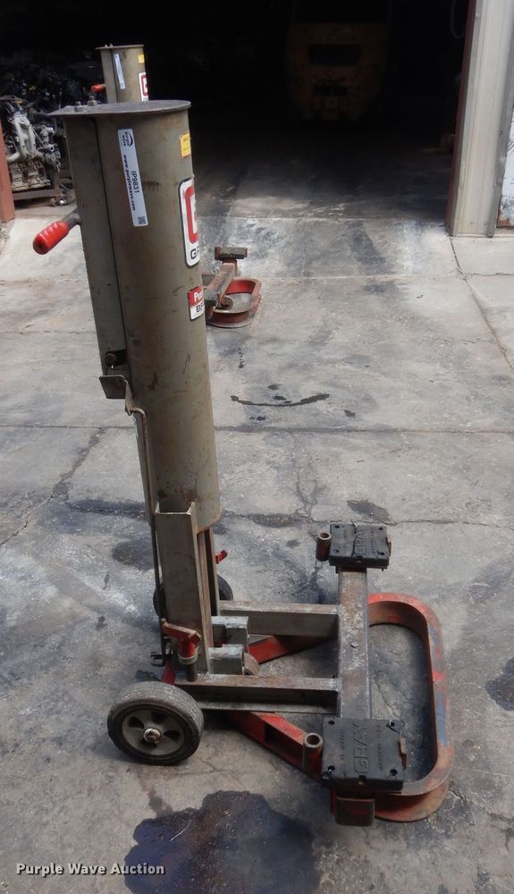 image for item IP9831 Gray  jack