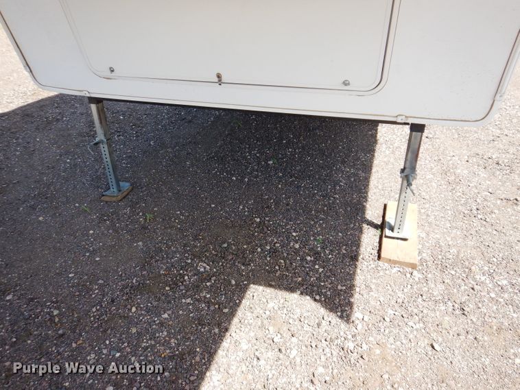 image for item IQ9603 2008 Keystone Montana  camper