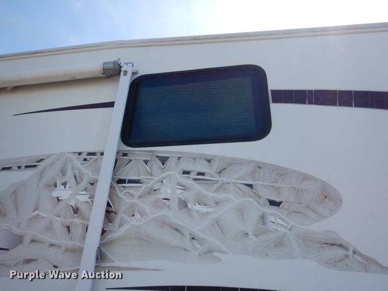 image for item IQ9603 2008 Keystone Montana  camper