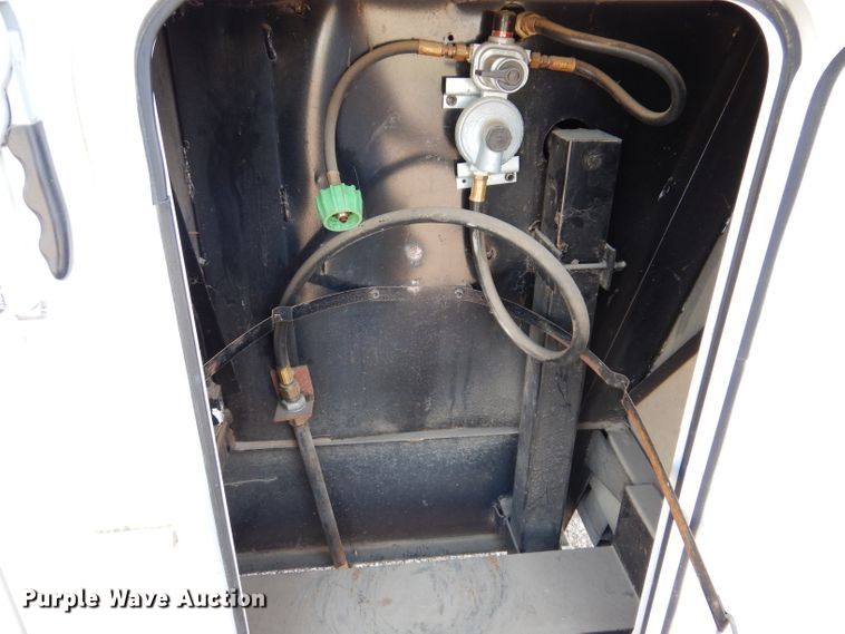 image for item IQ9603 2008 Keystone Montana  camper